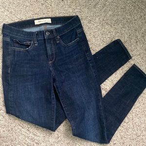 Gap Dark Wash Jeans - size 26